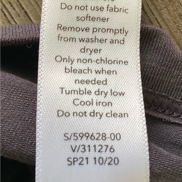 Athleta workout/casual top, batwing sleeve, S, dark gray, with reusable bag. - Picture 9 of 11